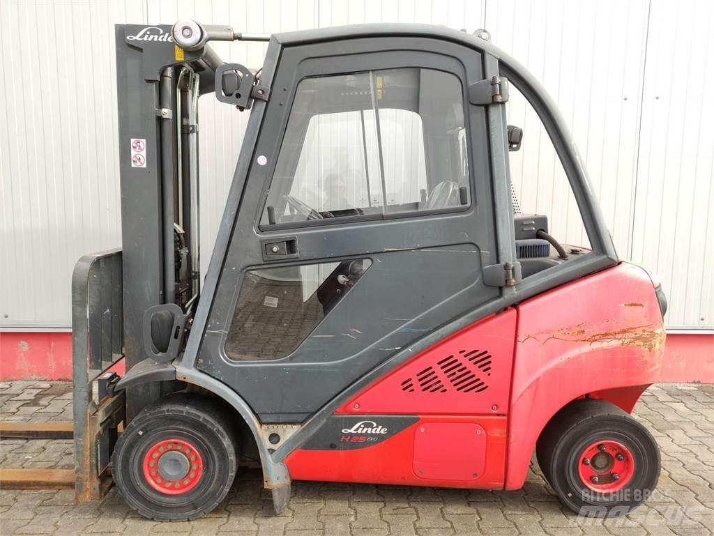 Linde H25D-02-392/EVO Dieselové vozíky