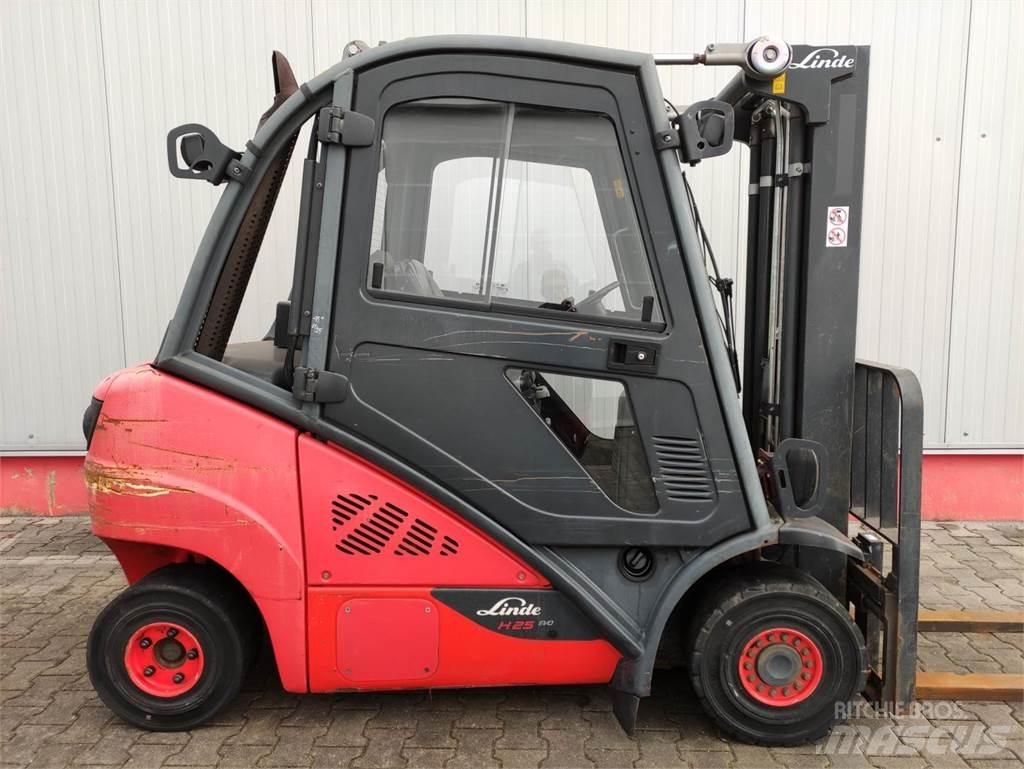 Linde H25D-02-392/EVO Dieselové vozíky