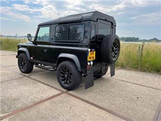 Land Rover Defender X tech with black pack