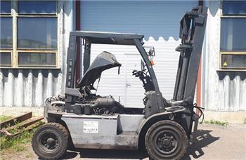 Nissan J1F4E000142