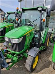 John Deere 3046R