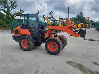 Kubota R 085