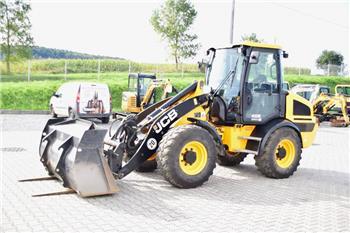 JCB 409