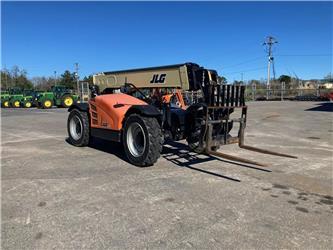 JLG 742