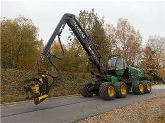 John Deere 1270G