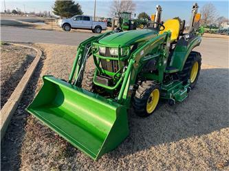 John Deere 2032R