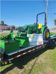 John Deere 3038E