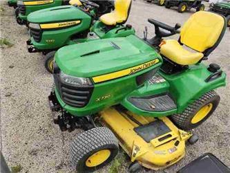 John Deere X730