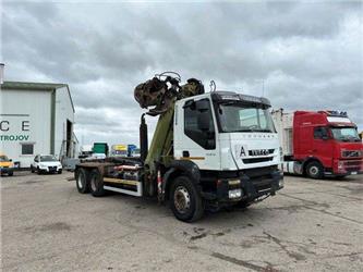 Iveco TRAKKER 450 6x4with crane, EURO 4 vin 821