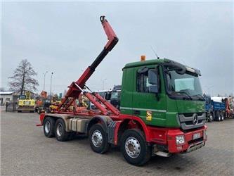 Mercedes-Benz ACTROS 4144 8X4 ABROLLKIPPER HYVALIFT 26.58