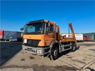 Mercedes-Benz BENZ AXOR 1833 for containers EURO 4 vin 198