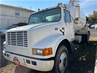 International 4900