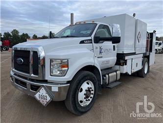 Ford F-750