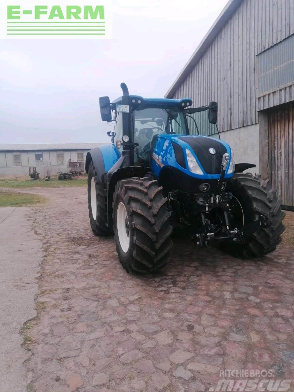 New Holland T7.275 AC Traktory
