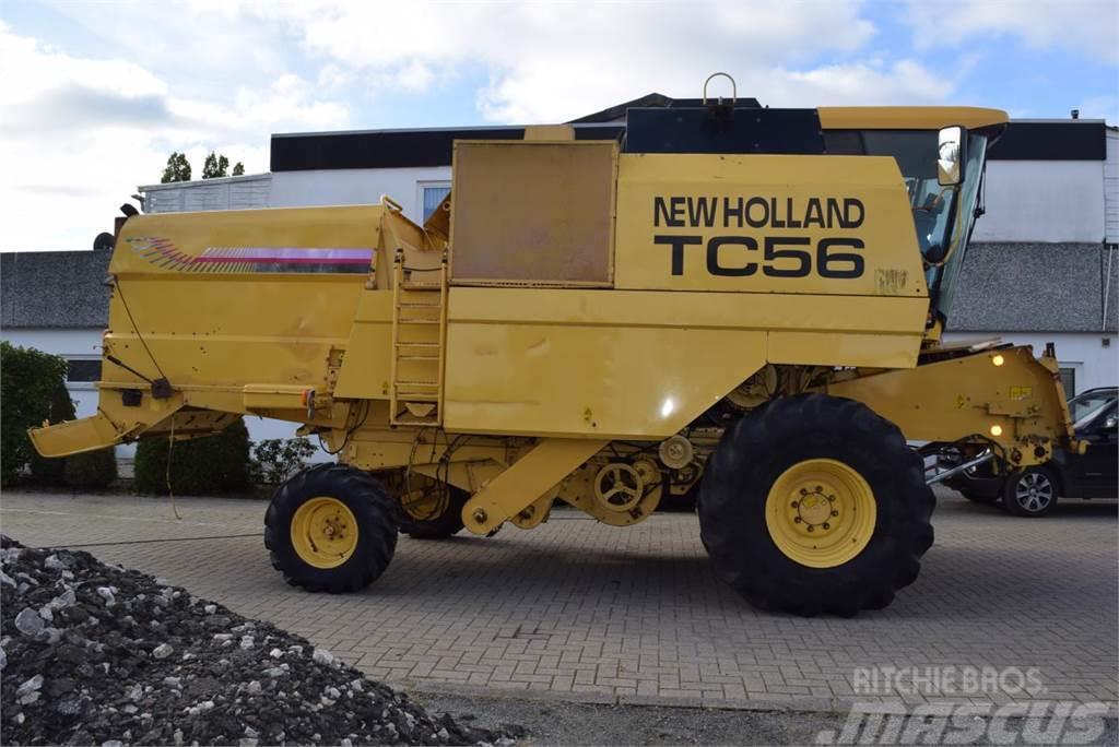 New Holland TC 56 Kombinované zberacie stroje