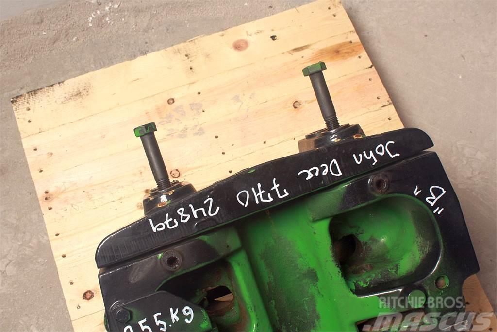 John Deere 7710 Front axle support Podvozky a zavesenie kolies
