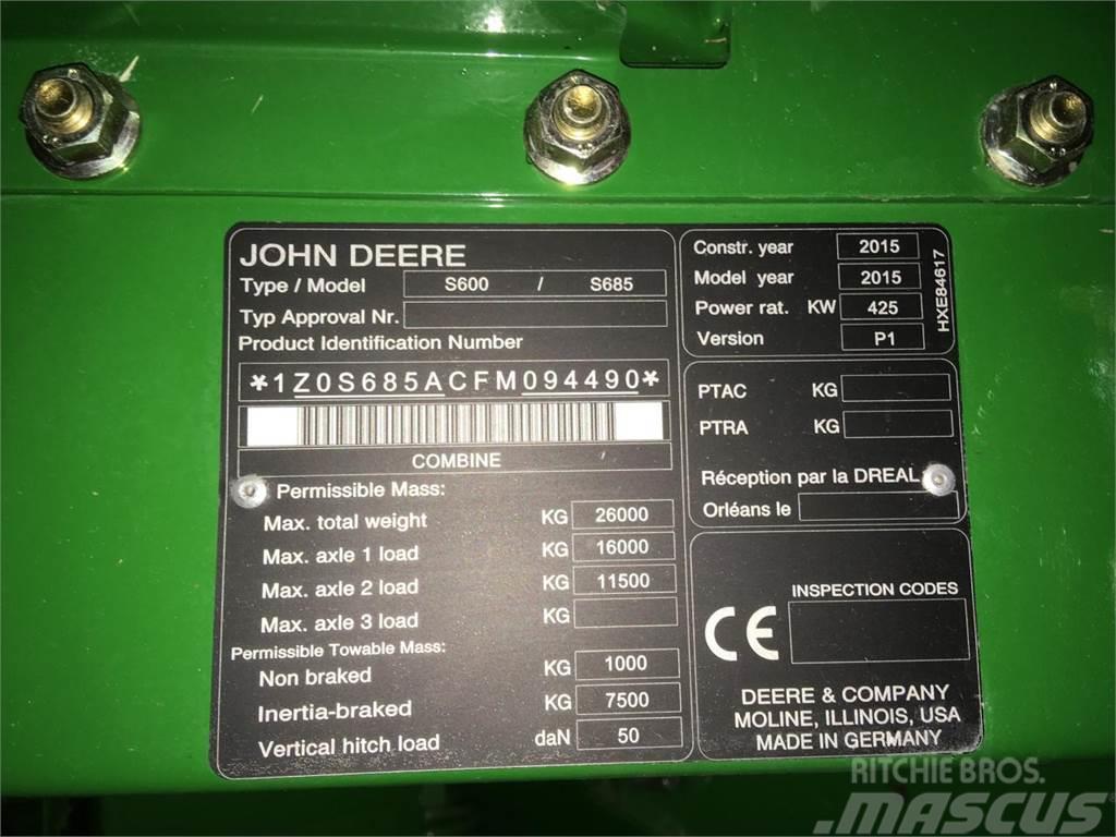 John Deere S685 Kombinované zberacie stroje