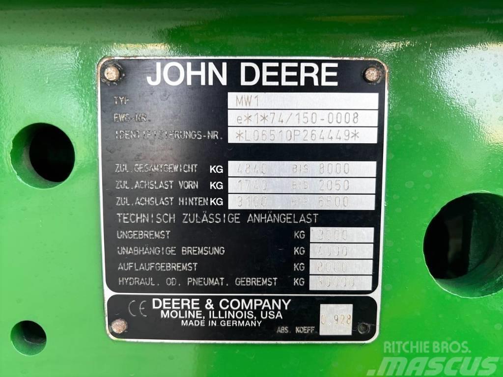John Deere 6510 Traktory