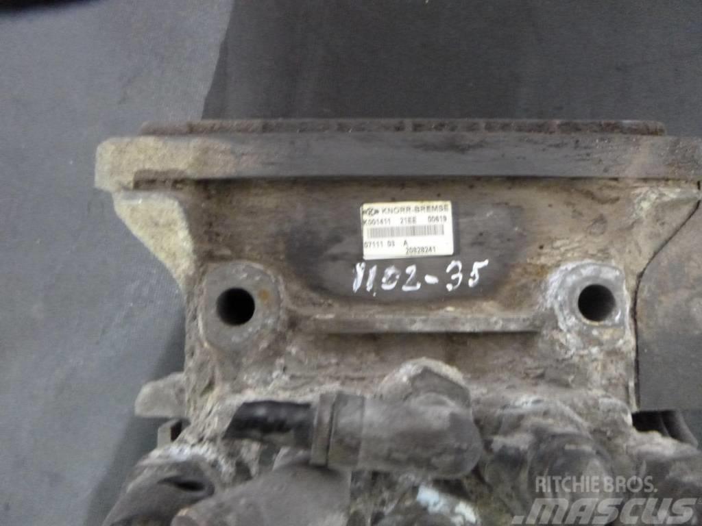 Volvo FH13 Stove radiator 1772726 Motory