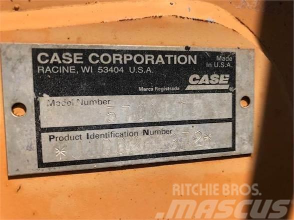 CASE 570L XT Kolesové nakladače
