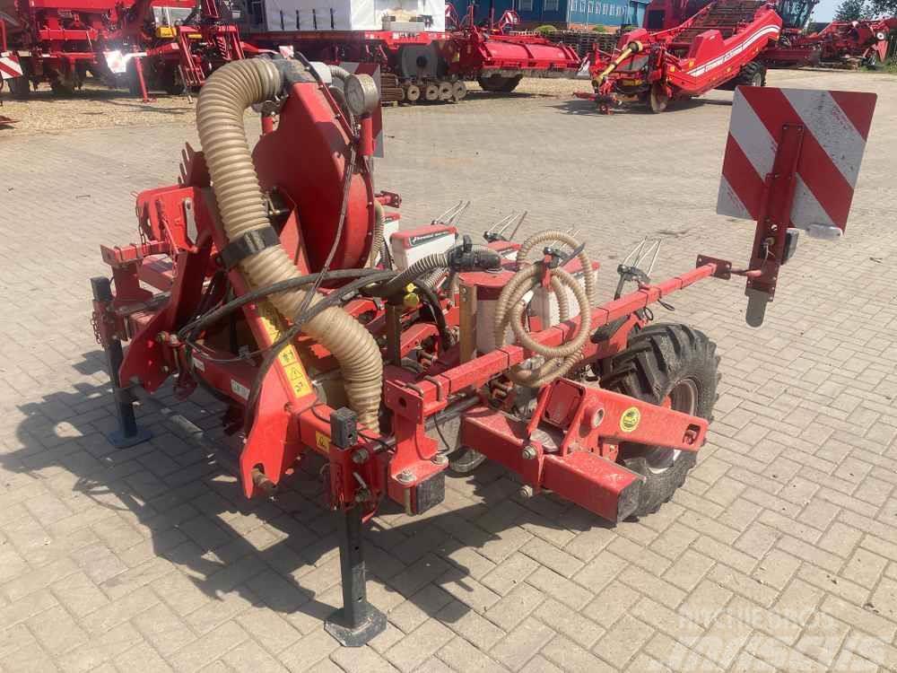 Kverneland Miniair Nova Rigid Precision sowing machines