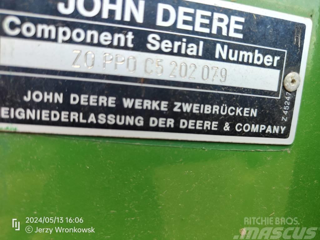 John Deere 1177 Kombinované zberacie stroje