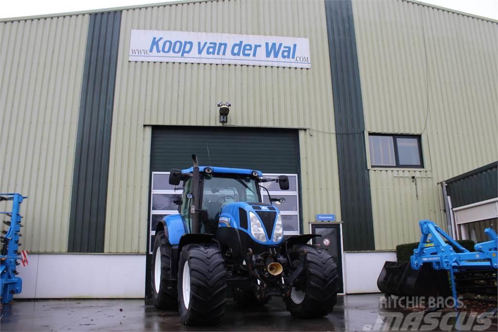 New Holland T7.200 Traktory