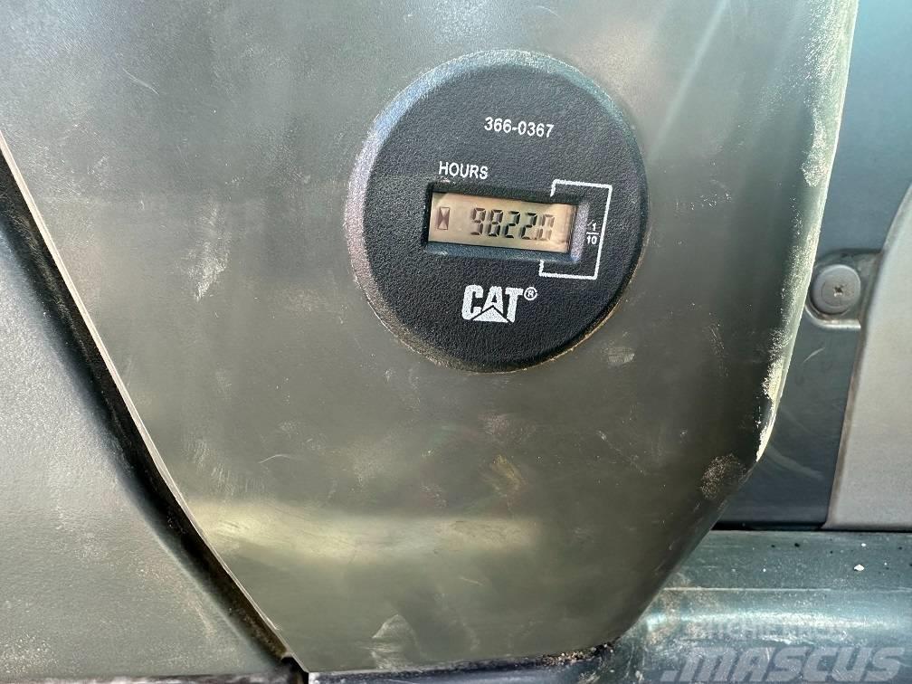 CAT 330DL Pásové rýpadlá