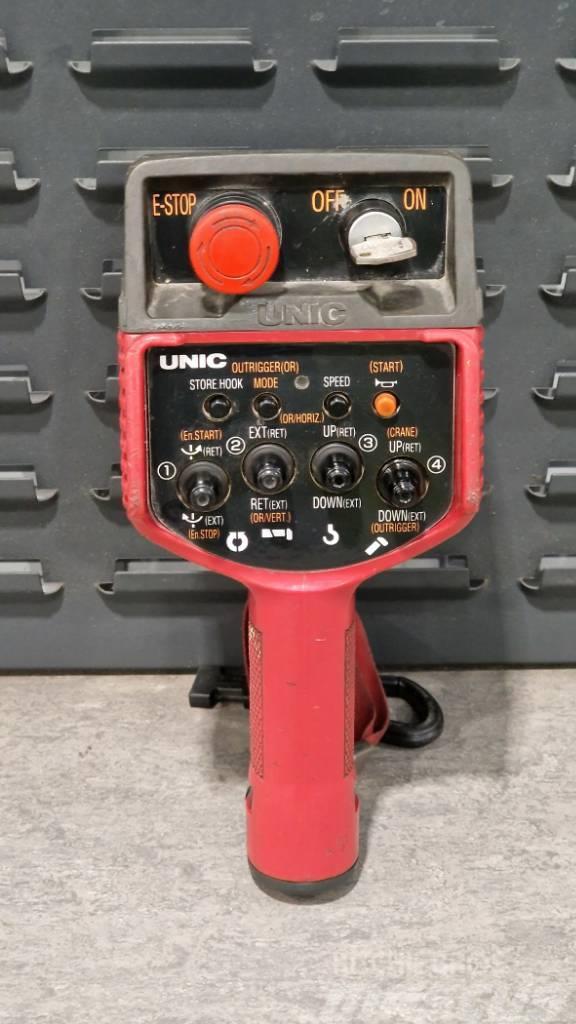 Unic URW-376 Minižeriavy