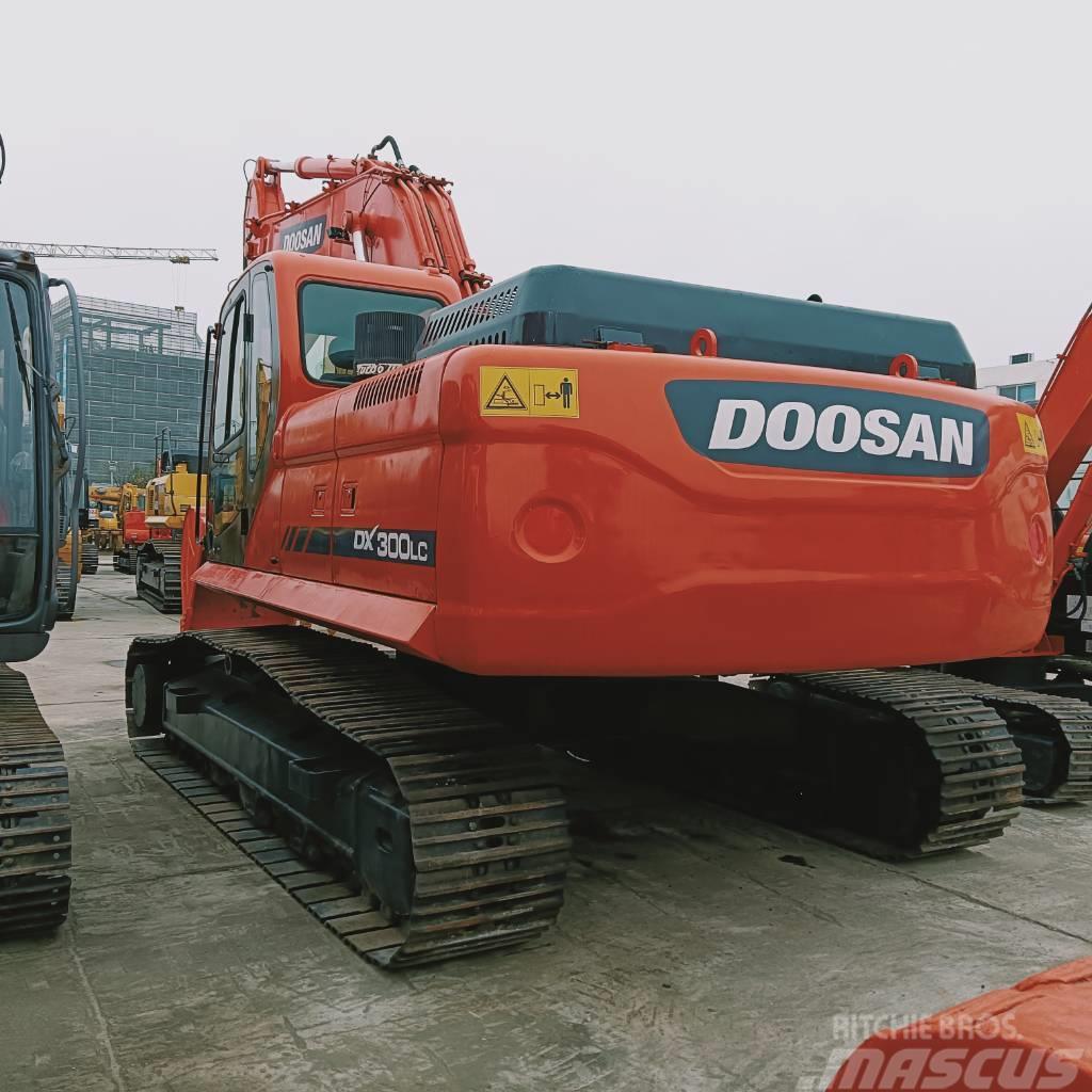 Doosan DX 300 LC Pásové rýpadlá