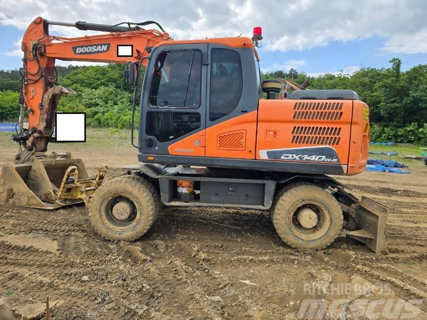 Doosan DX 140 W-5 Wheeled excavators