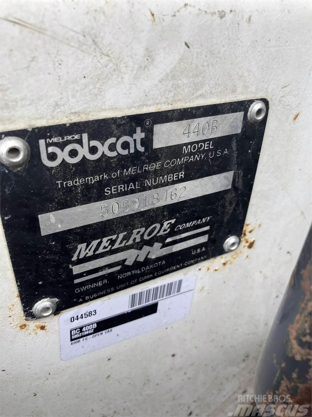 Bobcat 400B Šmykom riadené nakladače