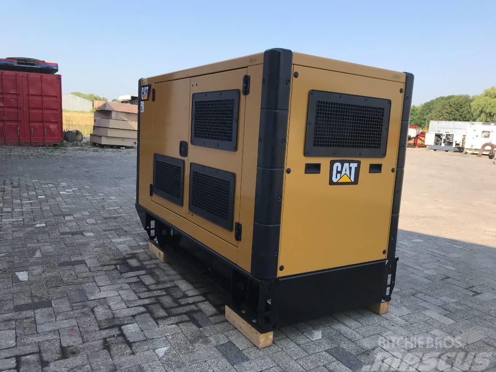 CAT DE65E0 - 65 kVA Generator - DPX-18010 Naftové generátory