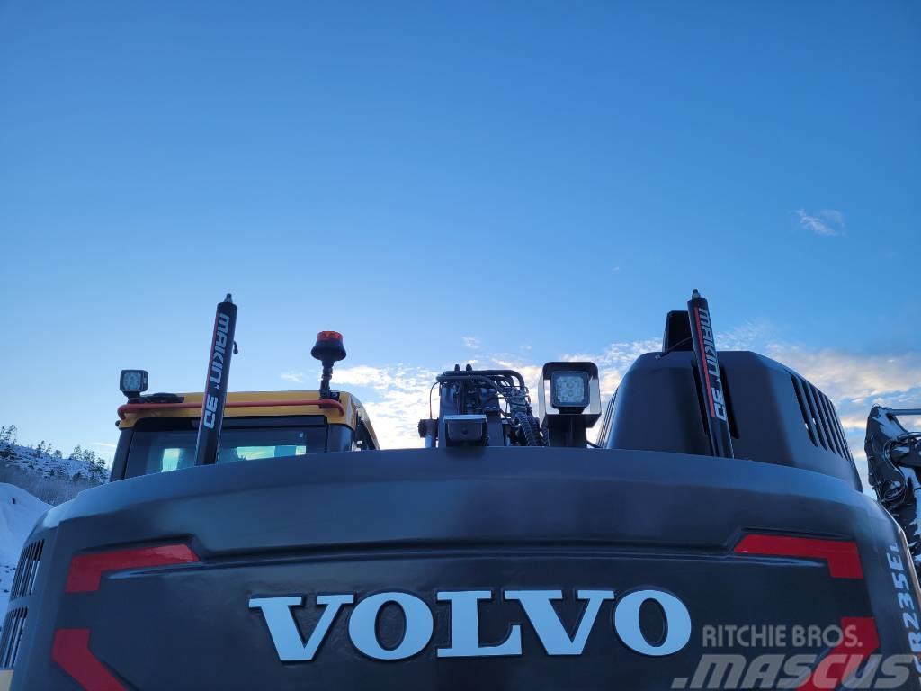 Volvo ECR235EL Makin 3D Säljes/For Sale Pásové rýpadlá