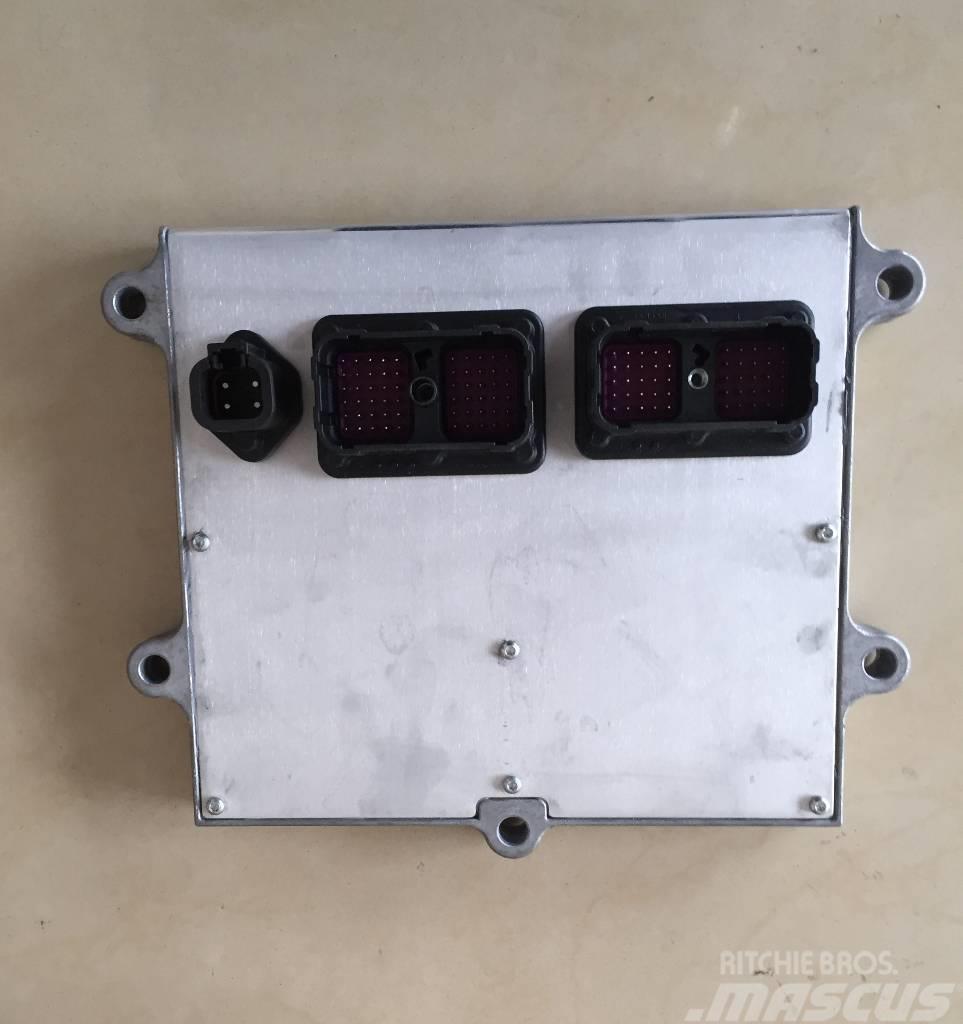 Komatsu PC200 controller 600-467-3400 Hĺbkové lopaty