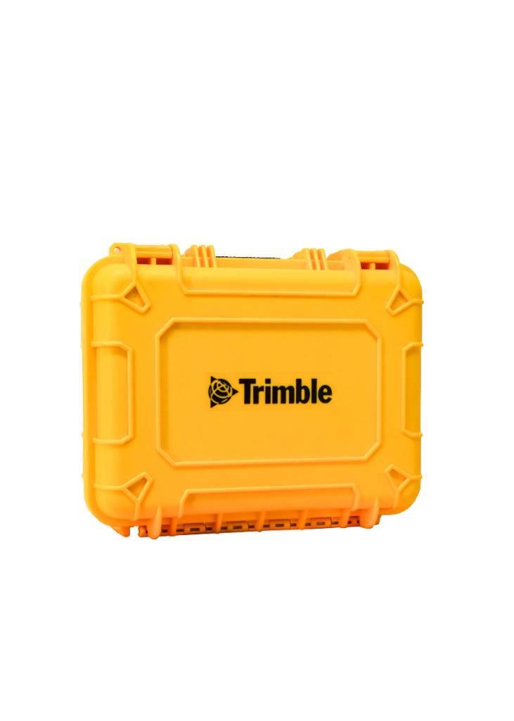 Trimble Single R10 Model 2 GPS Base/Rover Receiver Kit Ďalšie komponenty