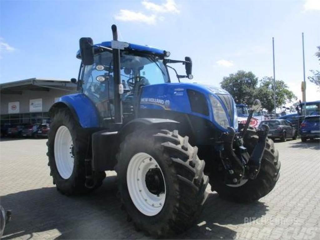 New Holland T7.200 AC Traktory