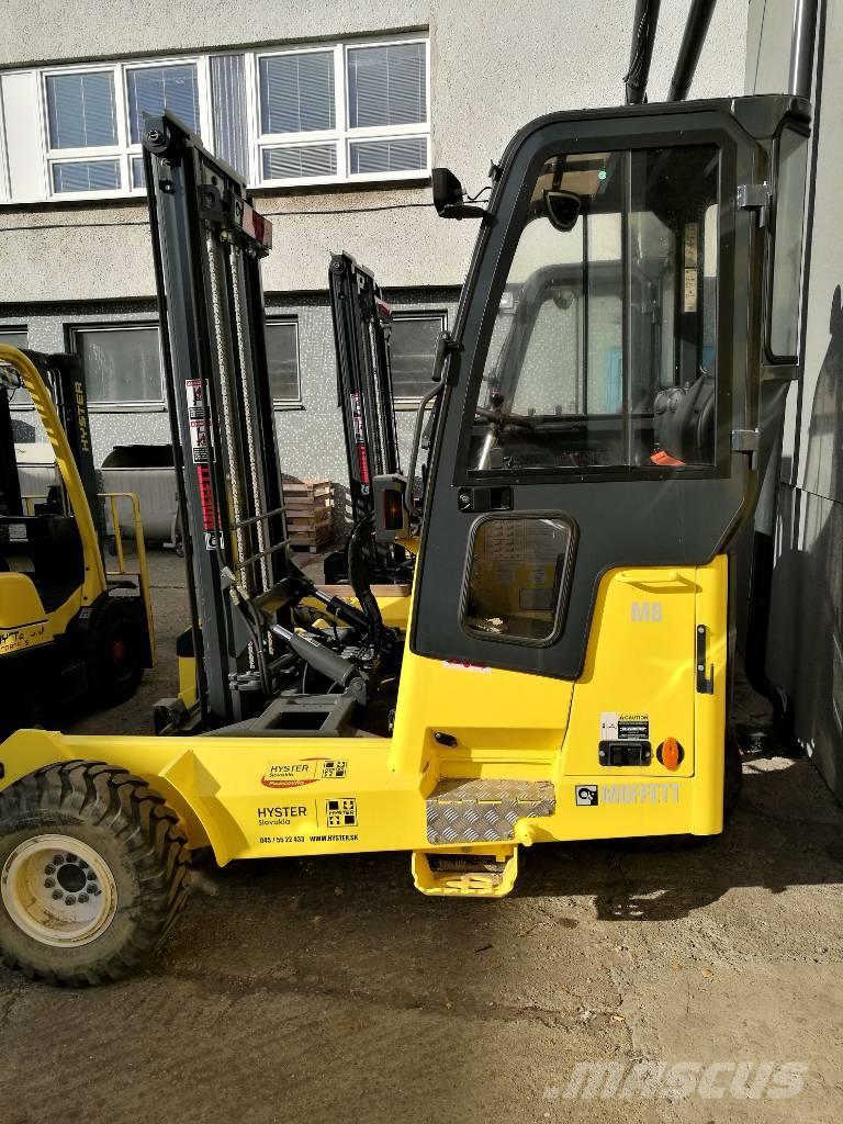 Moffett M8 35.3 Terénne vysokozdvižné vozíky