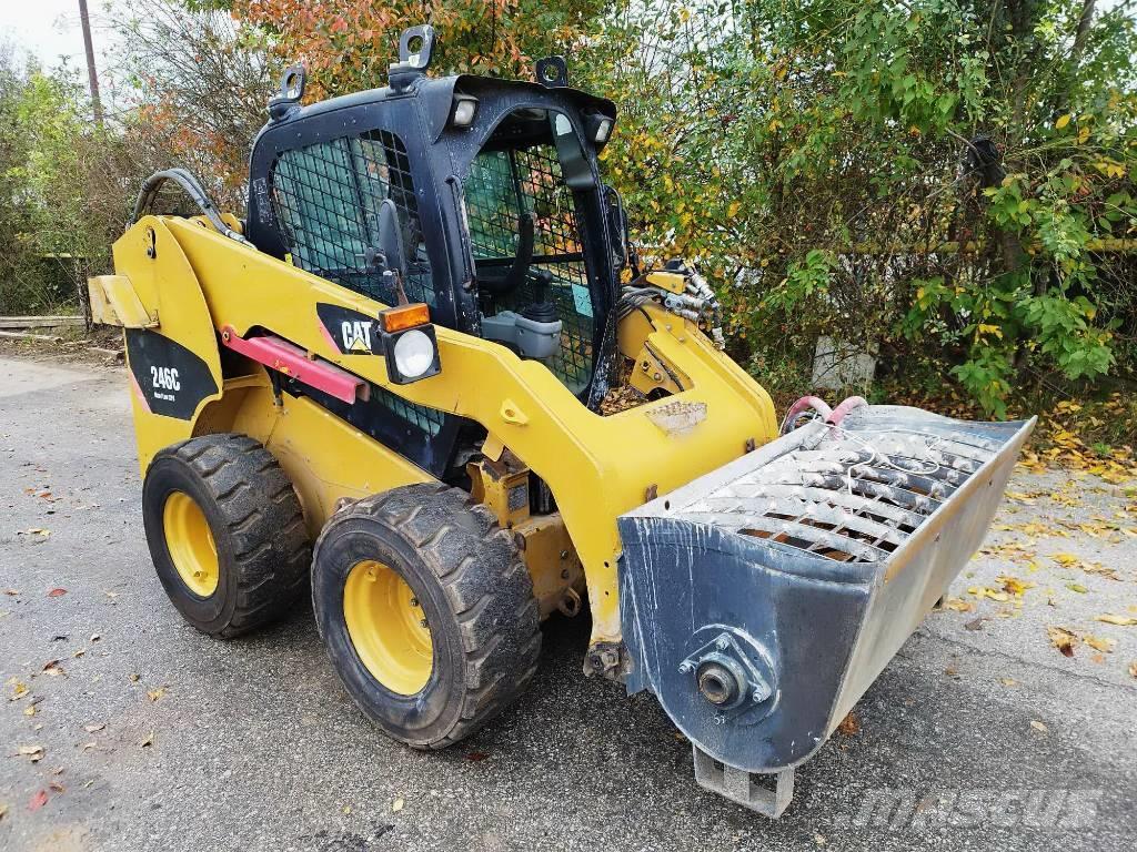 Caterpillar 246 C Šmykom riadené nakladače