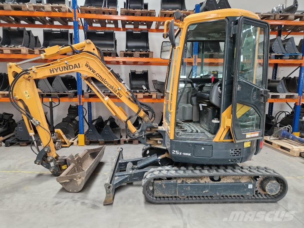 Hyundai R25Z-9AK Mini rýpadlá < 7t