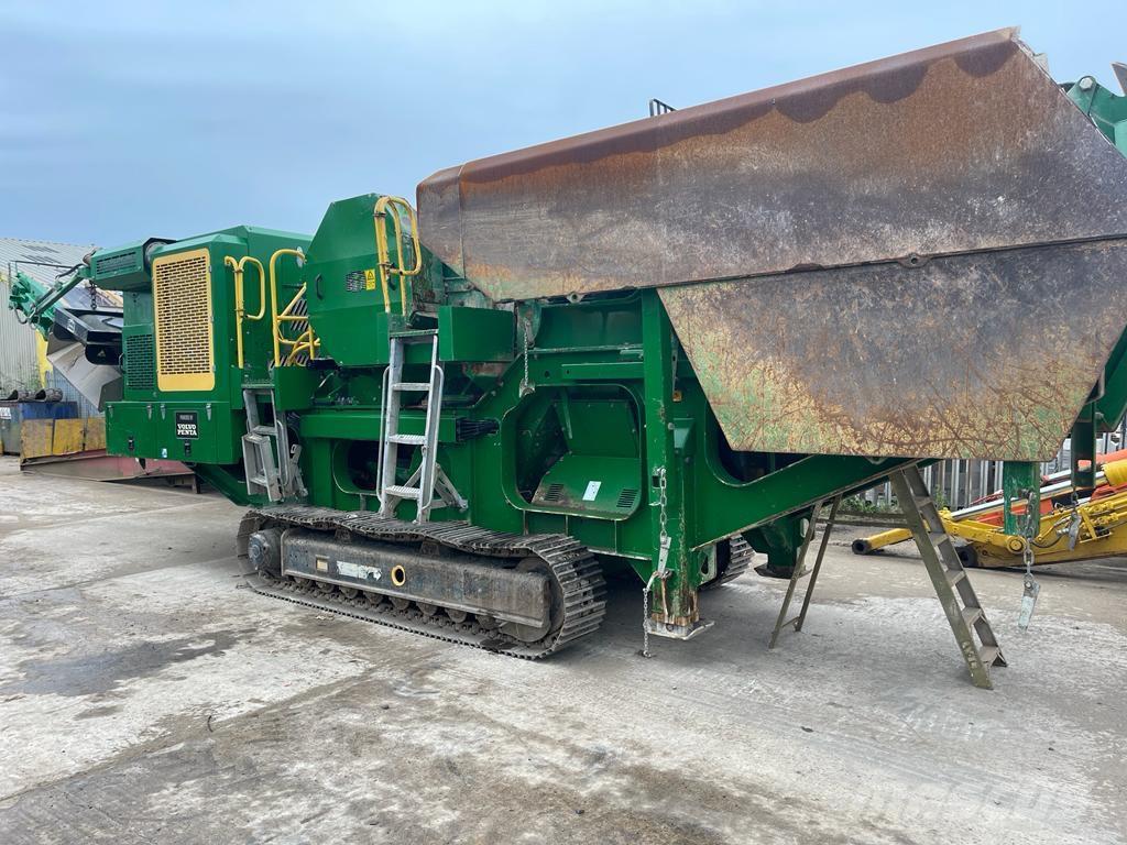 McCloskey J40 v2 Mobilné drviče