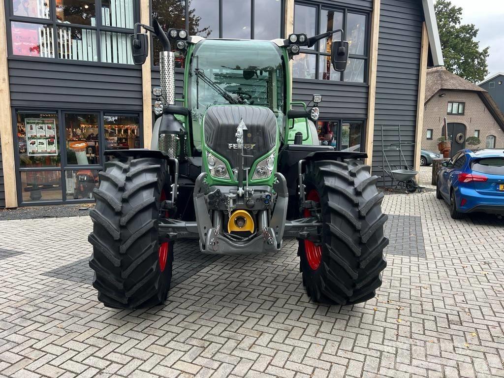Fendt 720 Vario Traktory