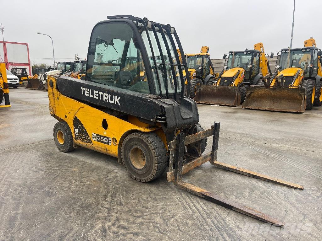 JCB TLT 35 Teleskopické manipulátory