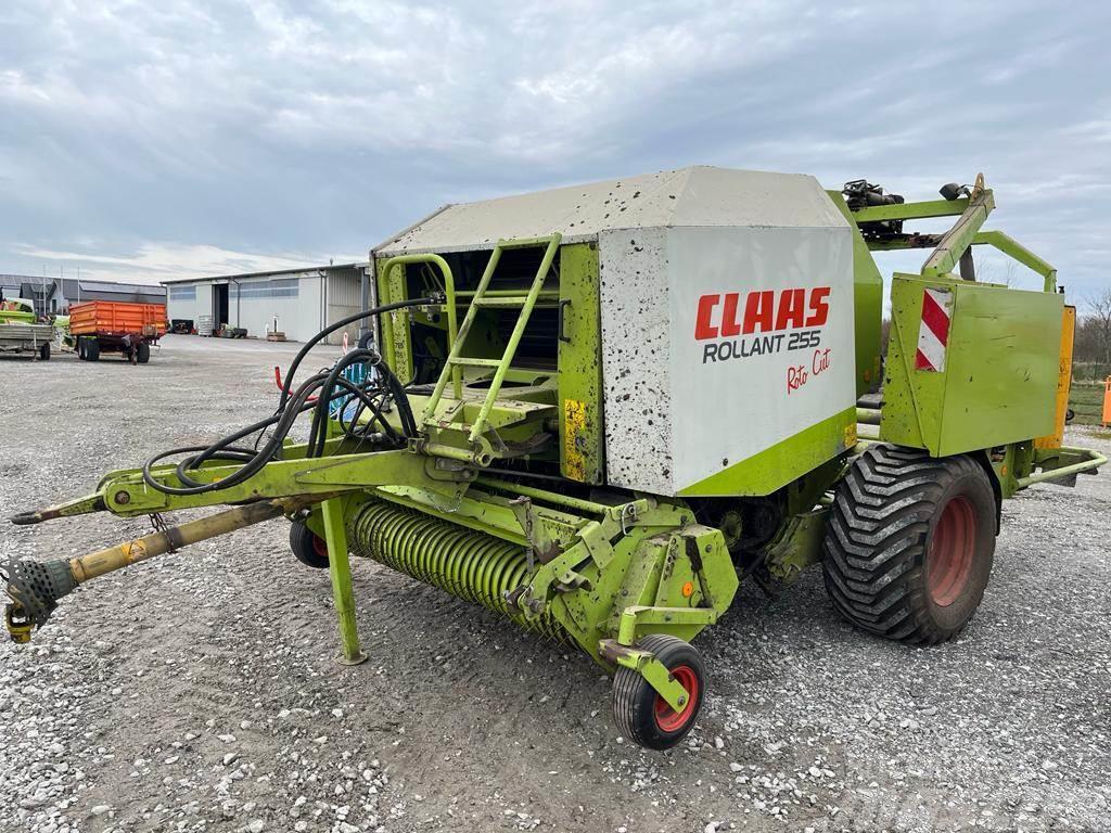 CLAAS ROLLANT 255 RC UNIWRAP Ďalšie poľnohospodárske stroje