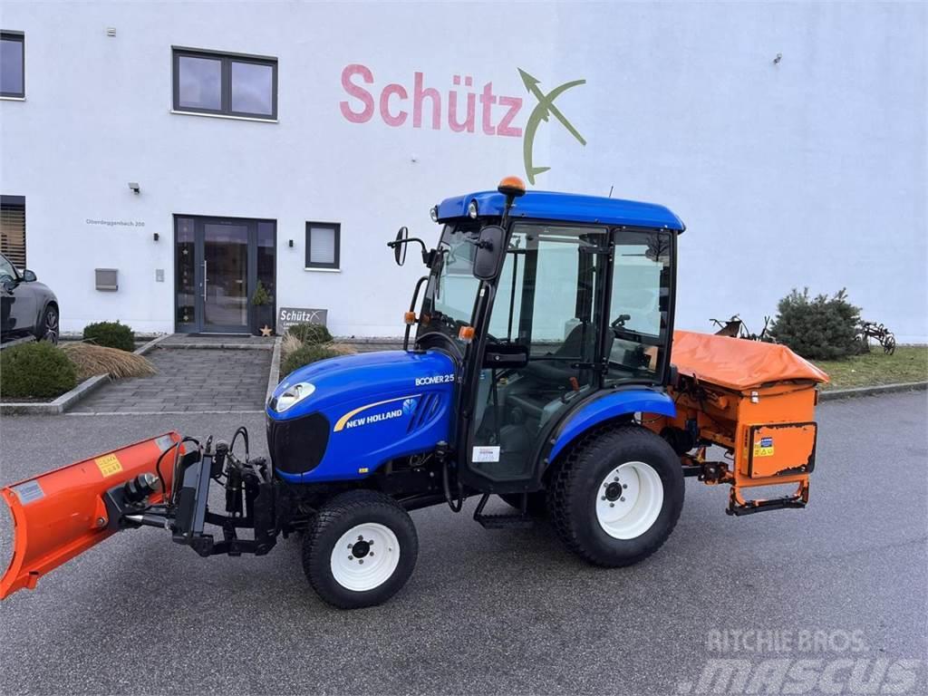 New Holland Boomer 25, Schiebeschild, Salzstreuer, Schneeschil Traktory