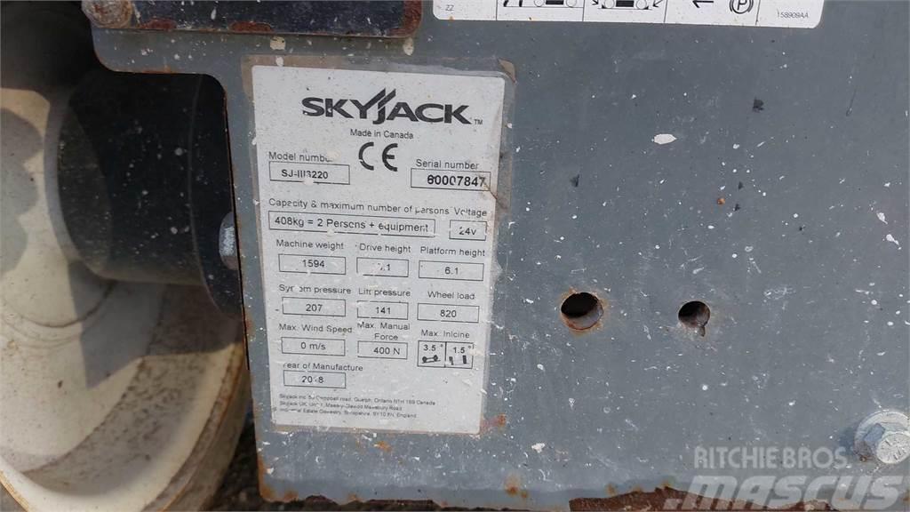 SkyJack SJIII3220 Nožnicové zdvíhacie plošiny