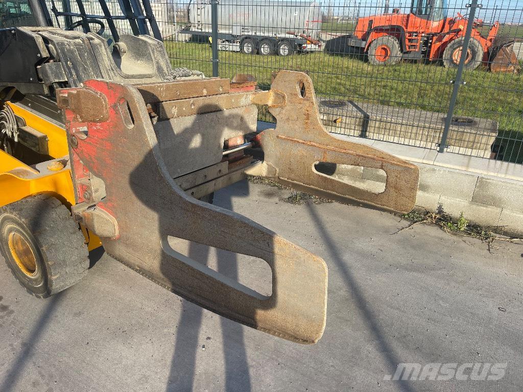 JCB TLT 35 D / 4x4 Teleskopické manipulátory