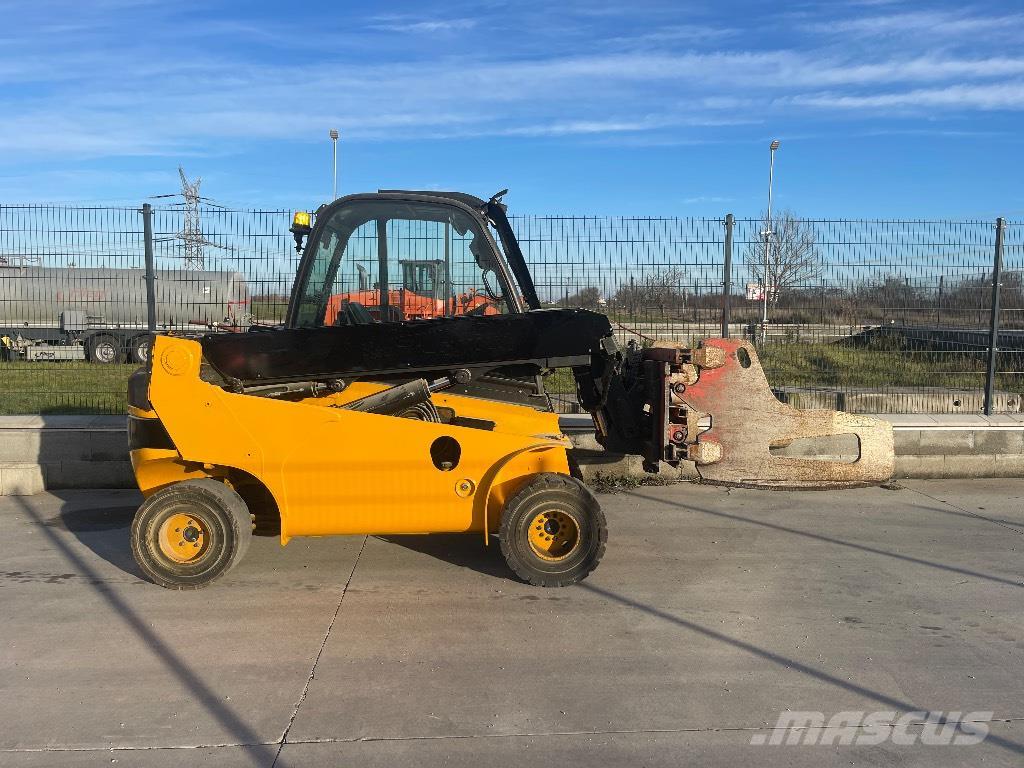 JCB TLT 35 D / 4x4 Teleskopické manipulátory