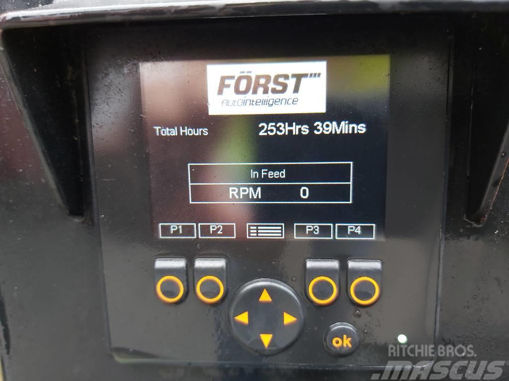 Forst ST8D Woodchipper | 2021 | 253 Hours Štiepkovače