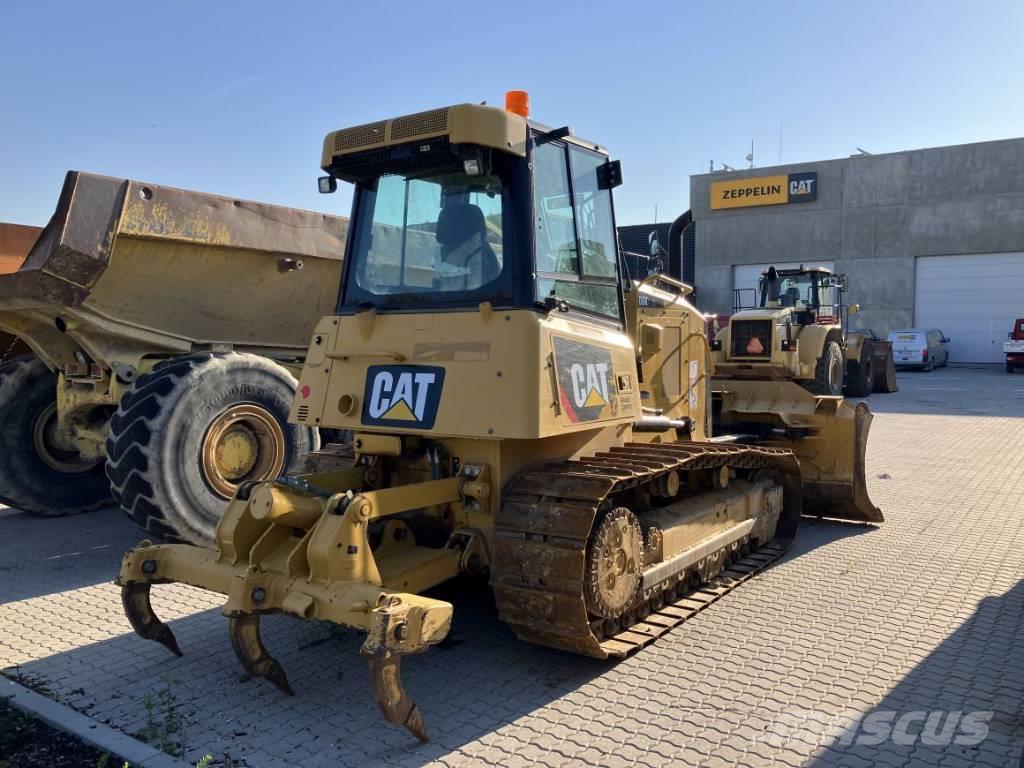 Caterpillar D 6 K 2 XL Pásové dozéry